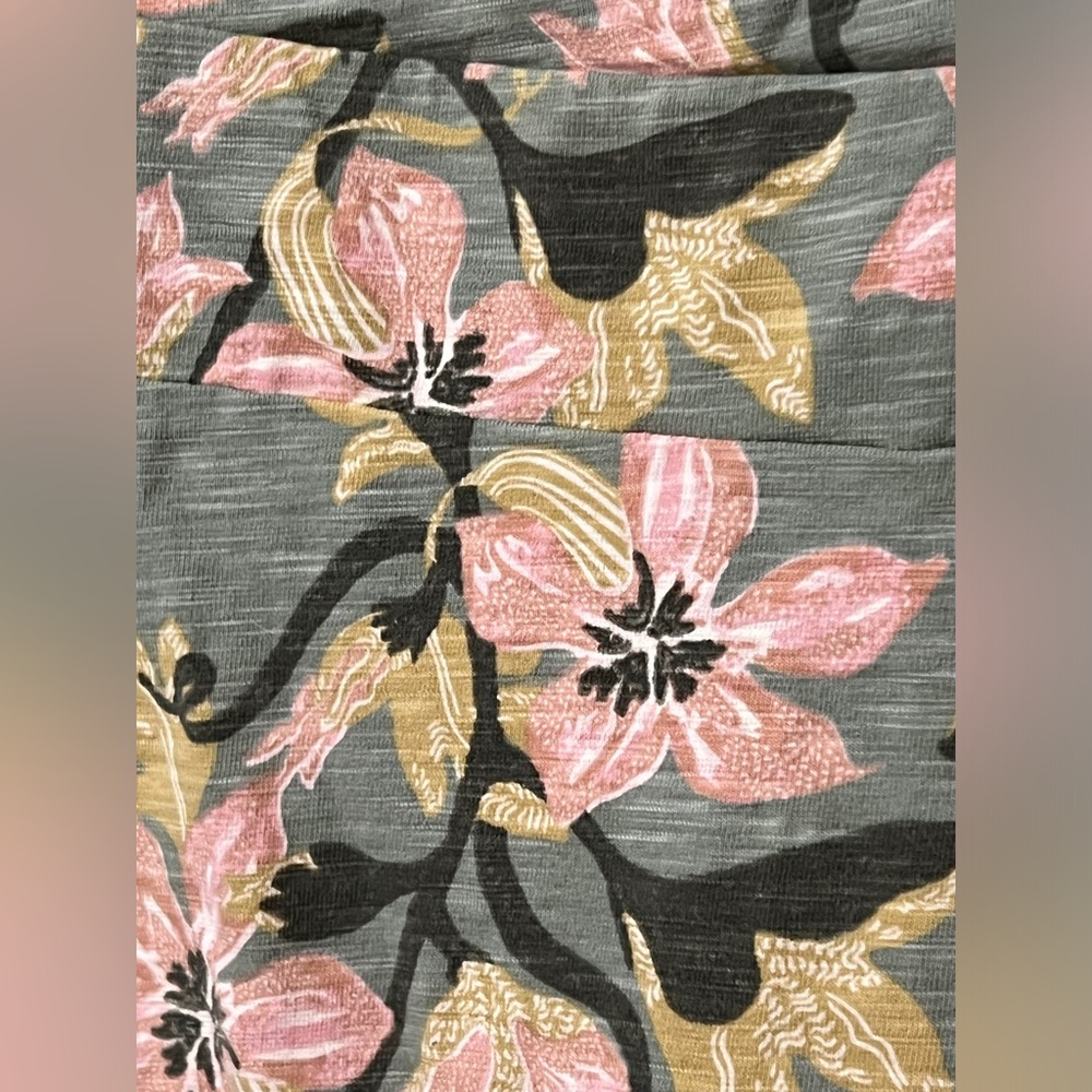 Women's Patagonia Medium Mini Dress with Floral Hibiscus Print - Picture 5 of 7